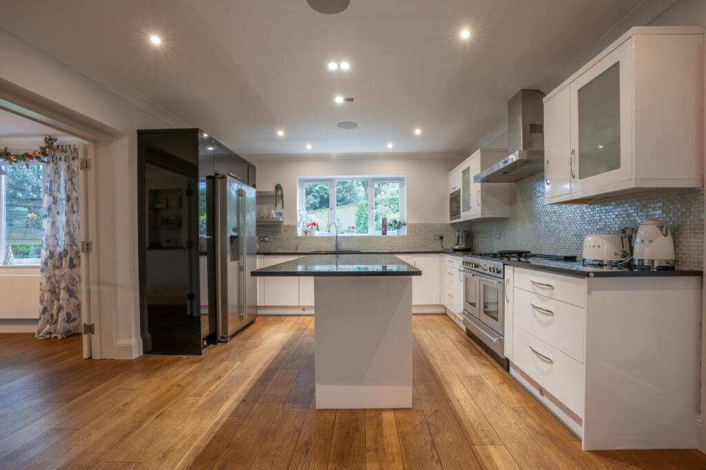 Additional image 20 of Higher Blandford Road, Broadstone, Dorset, BH18