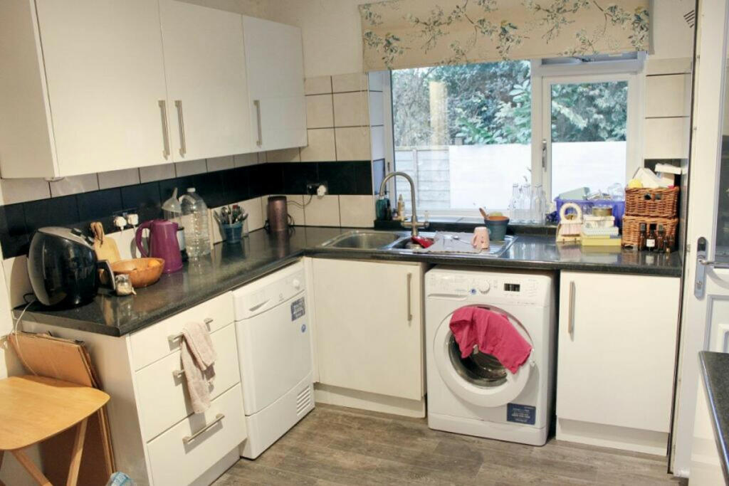 Additional image 6 of Battle Road, Hailsham, BN27 1