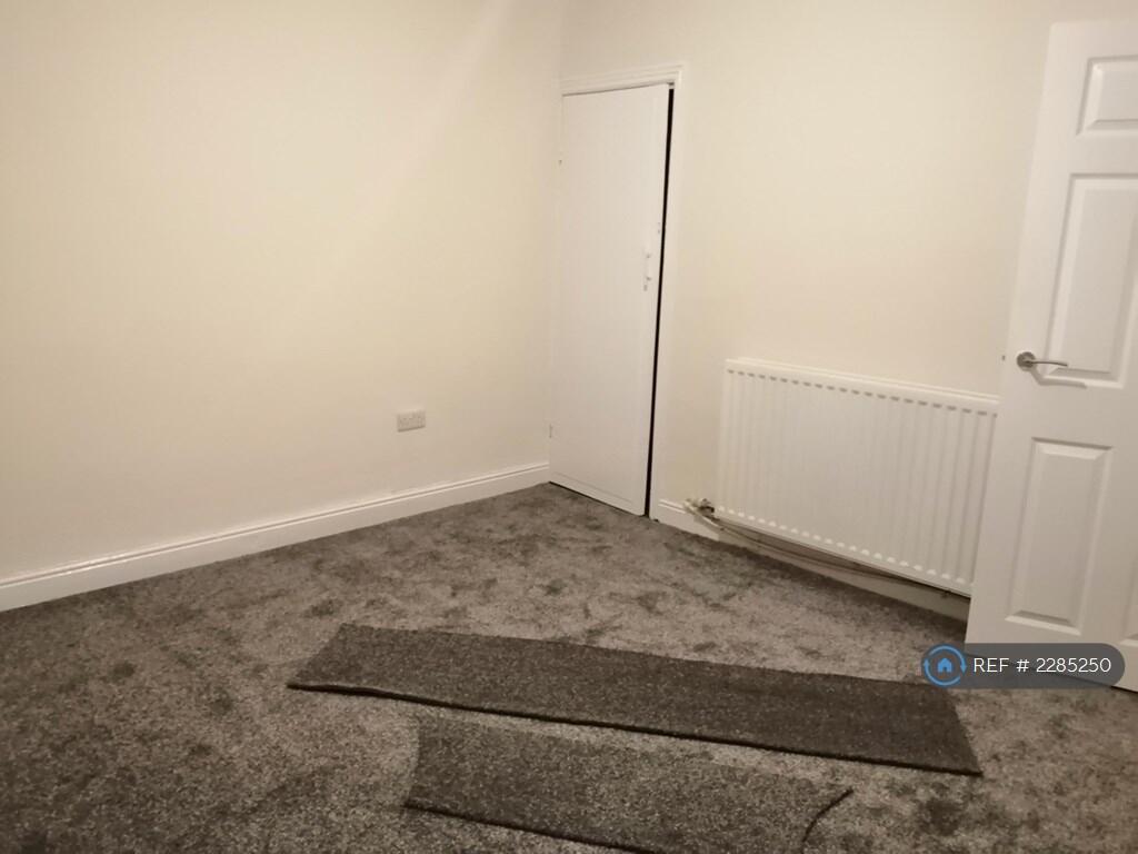 Additional image 12 of New Hey Road, Bradford, BD4