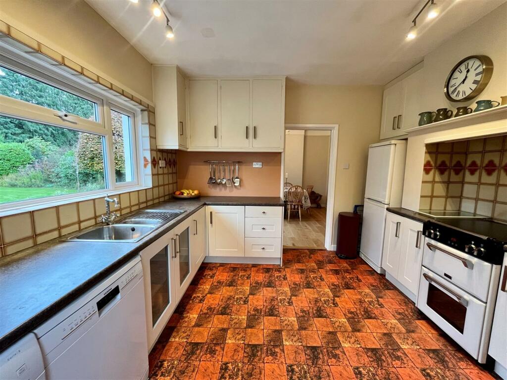 Additional image 3 of Crescent Walk, West Parley, Ferndown
