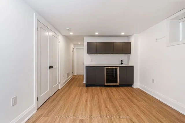 Additional image 36 of 447 Soudan Ave