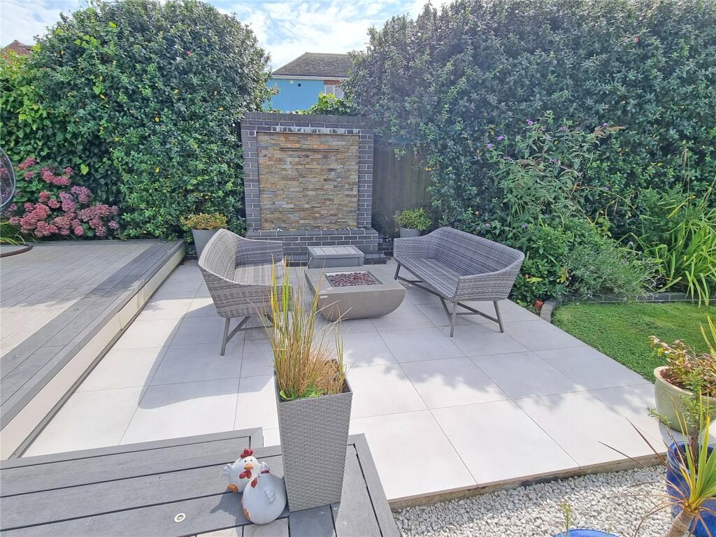 Additional image 18 of Cliffe Road, Barton on Sea, New Milton, Hampshire, BH25