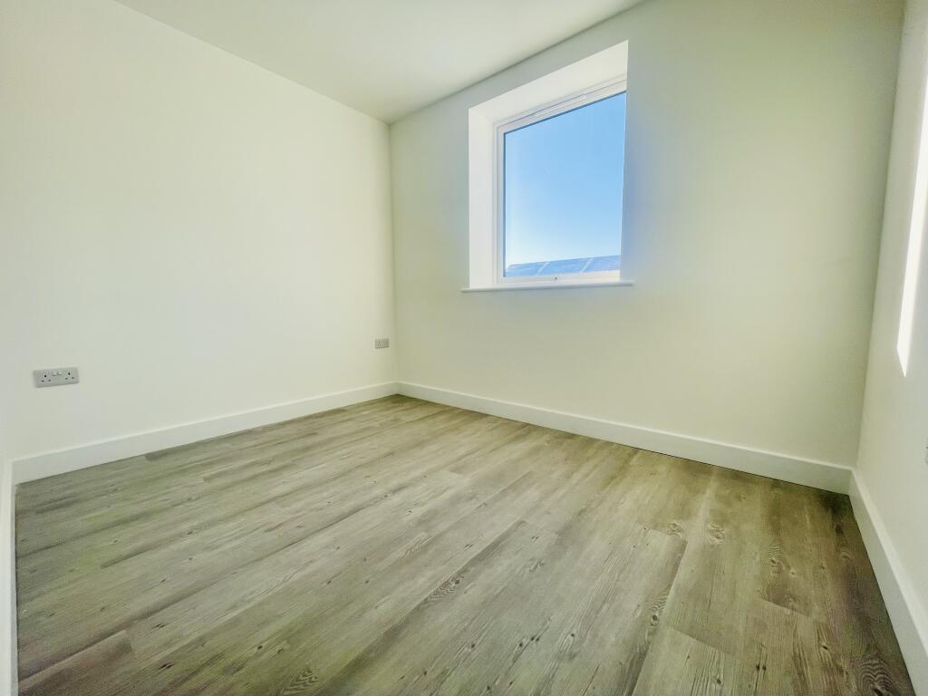 Additional image 5 of Bingley road