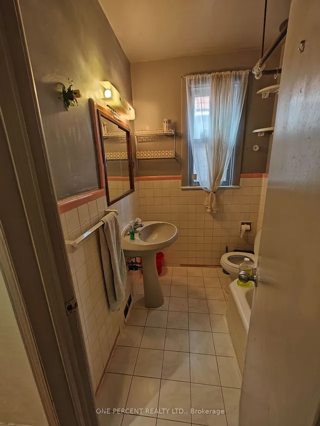 Additional image 11 of 33 Grove Ave