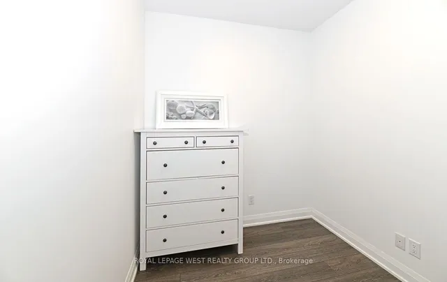 Additional image 12 of 36 Park Lawn Rd Unit 1202