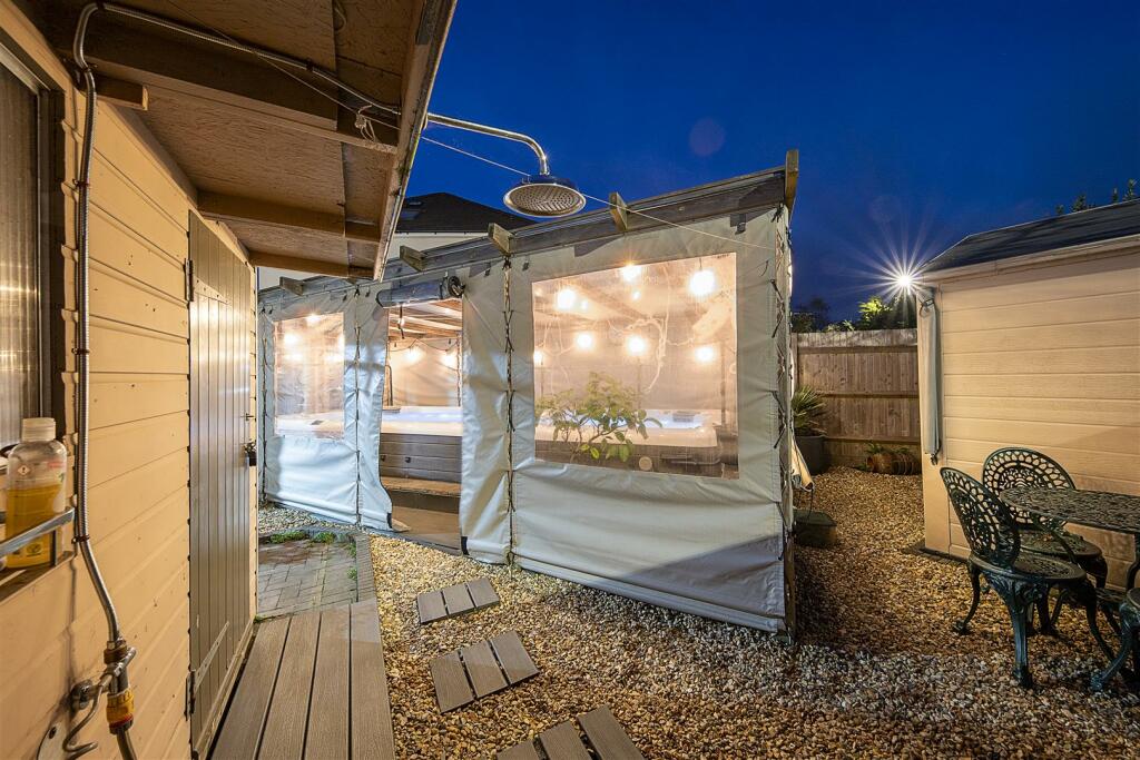 Additional image 37 of Charmandean Road, Broadwater