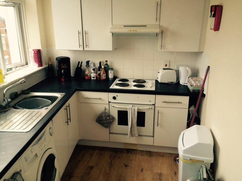 Additional image 11 of AVAILABLE FOR SEPTEMBER 2025-3 Double bedroom student property- Winton