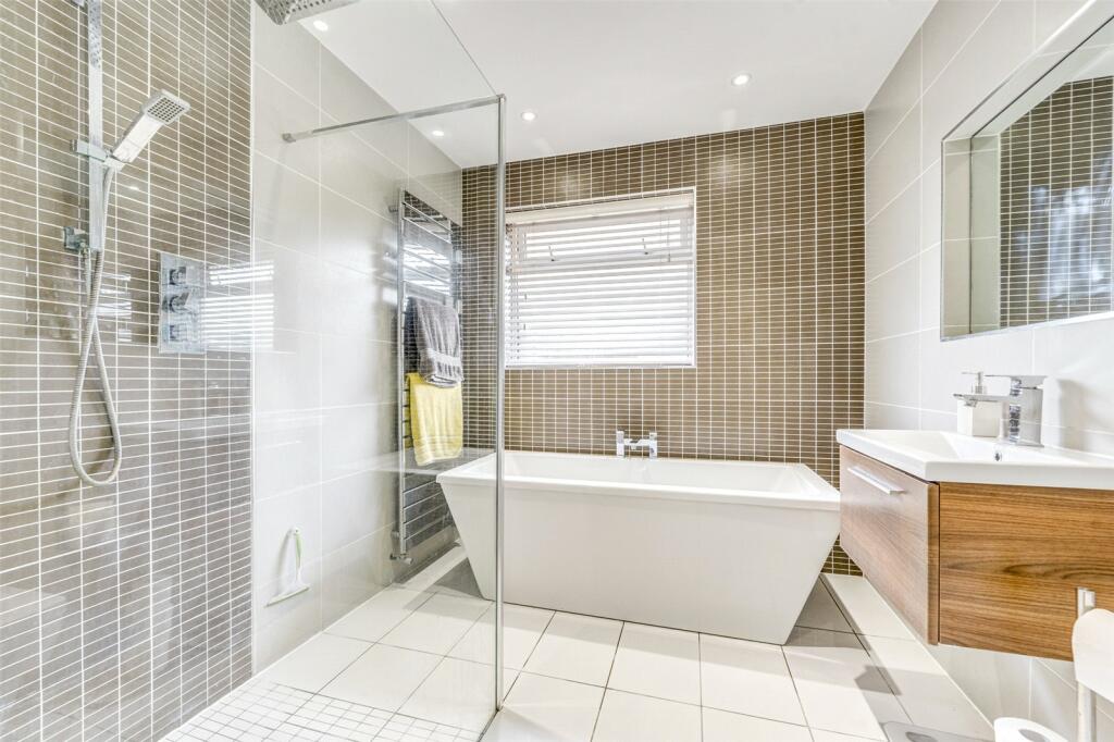 Additional image 16 of Eastergate Close, Goring-by-Sea, Worthing, West Sussex, BN12