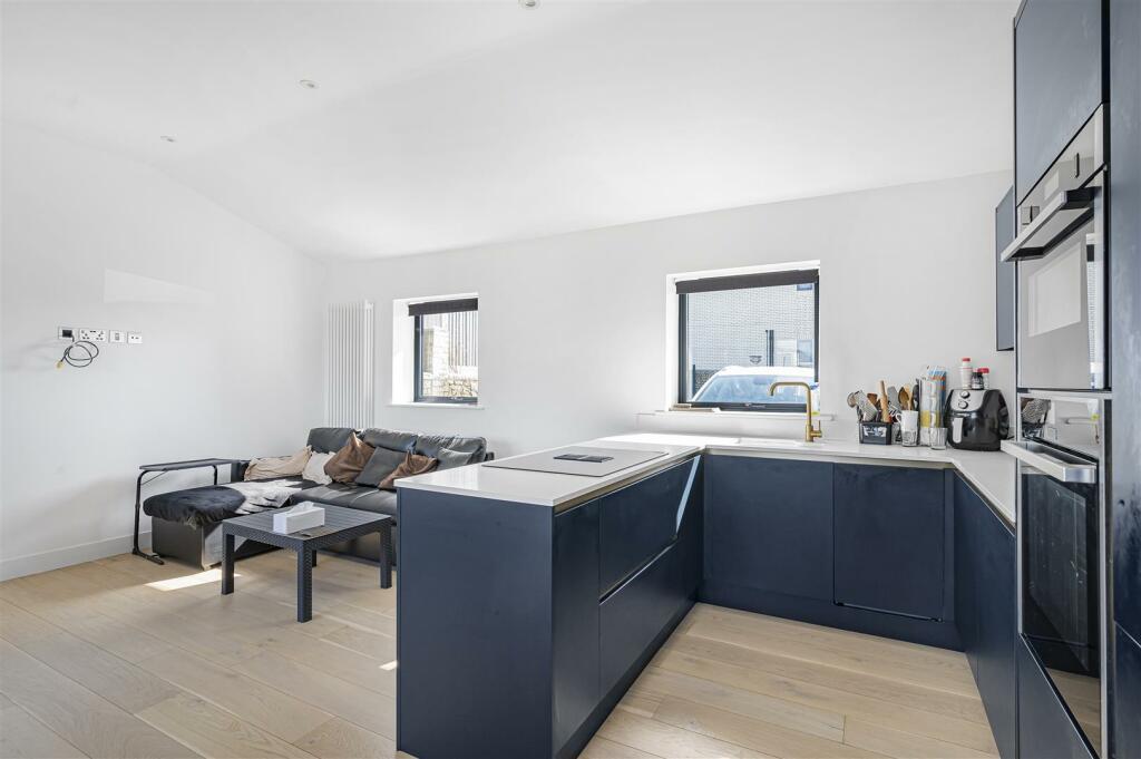 Additional image 5 of Claremont Road