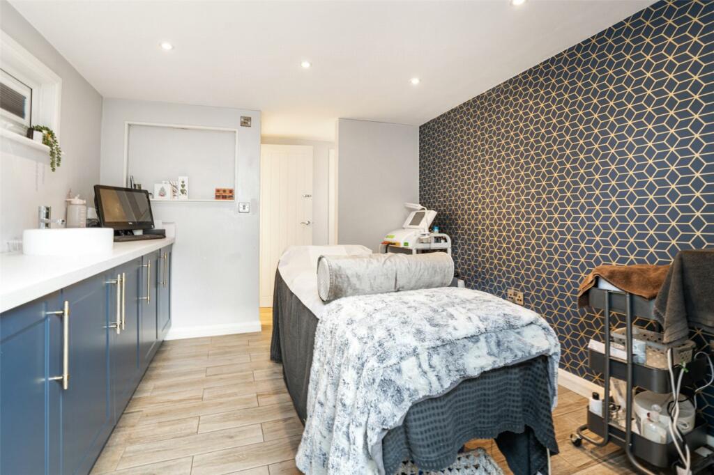 Additional image 12 of Southfield Road, Broadwater, Worthing, West Sussex, BN14