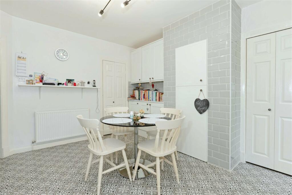 Additional image 11 of Marine Crescent, Goring-by-Sea, Worthing, West Sussex, BN12