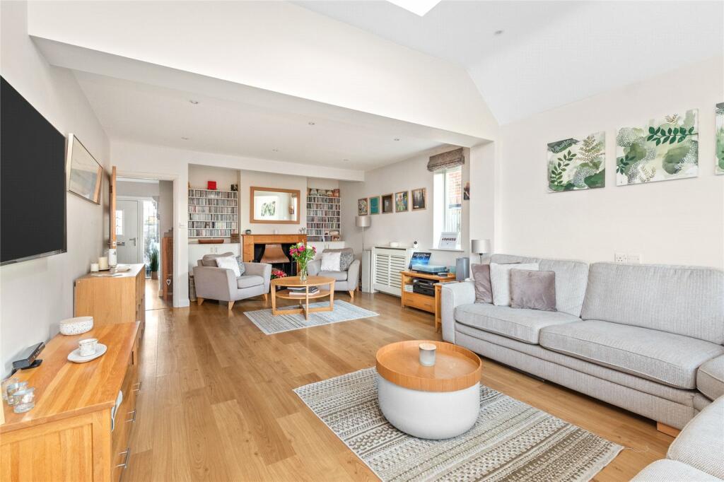 Additional image 2 of Sea Road, East Preston, Littlehampton, West Sussex, BN16