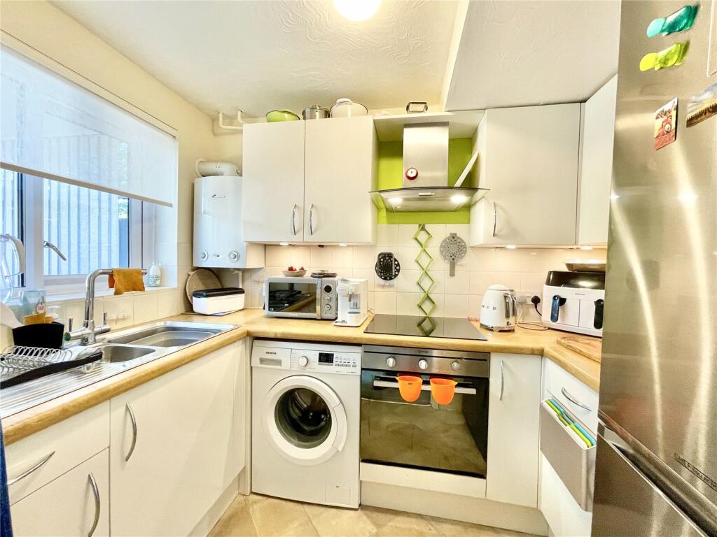 Additional image 16 of Saffron Drive, Highcliffe On Sea, Christchurch, Dorset, BH23