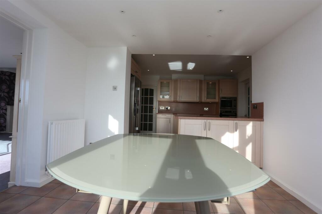 Additional image 19 of Crescent Drive South, Brighton