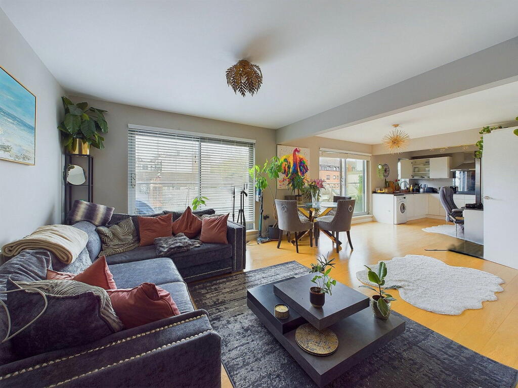 Additional image 16 of Queens Road, Brighton, BN1 3WB