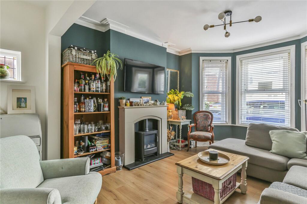 Capstone Road, Charminster, Bournemouth, BH8