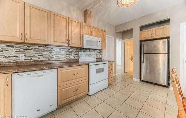 Additional image 11 of 67 Wellington St