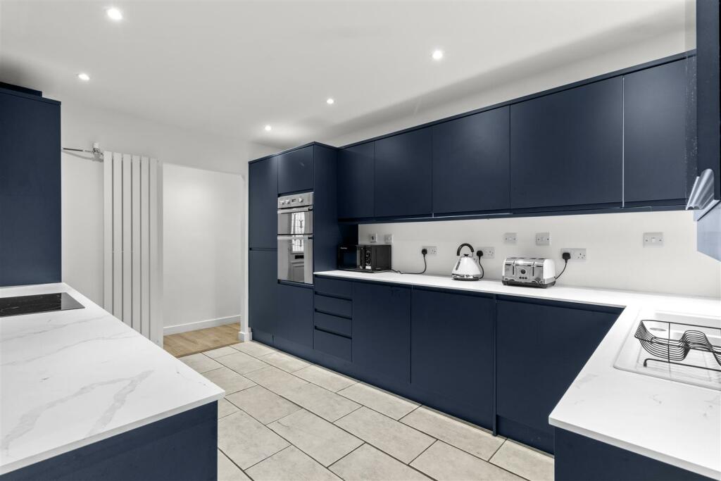 Additional image 16 of Glen Close, Polegate