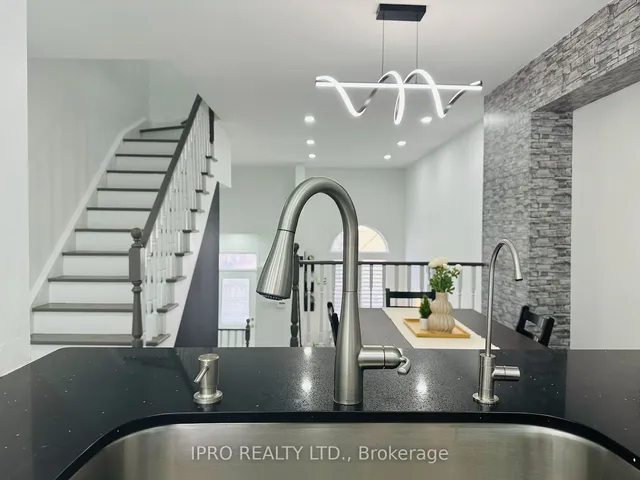 Additional image 13 of 83 Mondeo Dr Unit 293