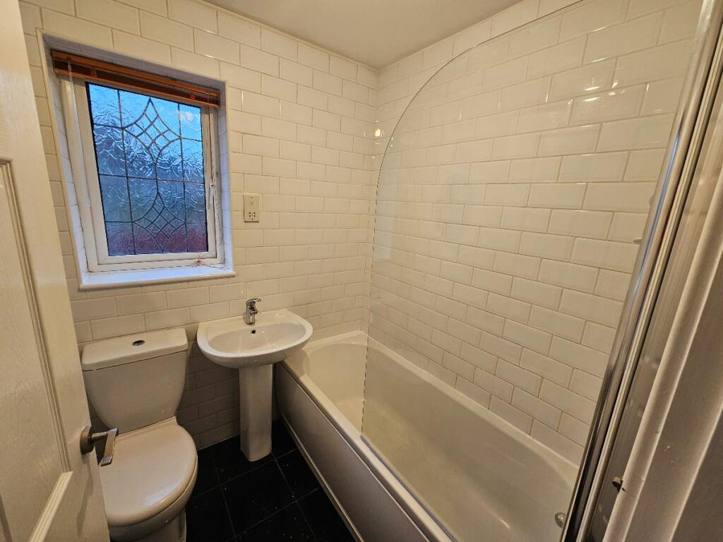 Additional image 12 of Wood Edge Close, Bolton