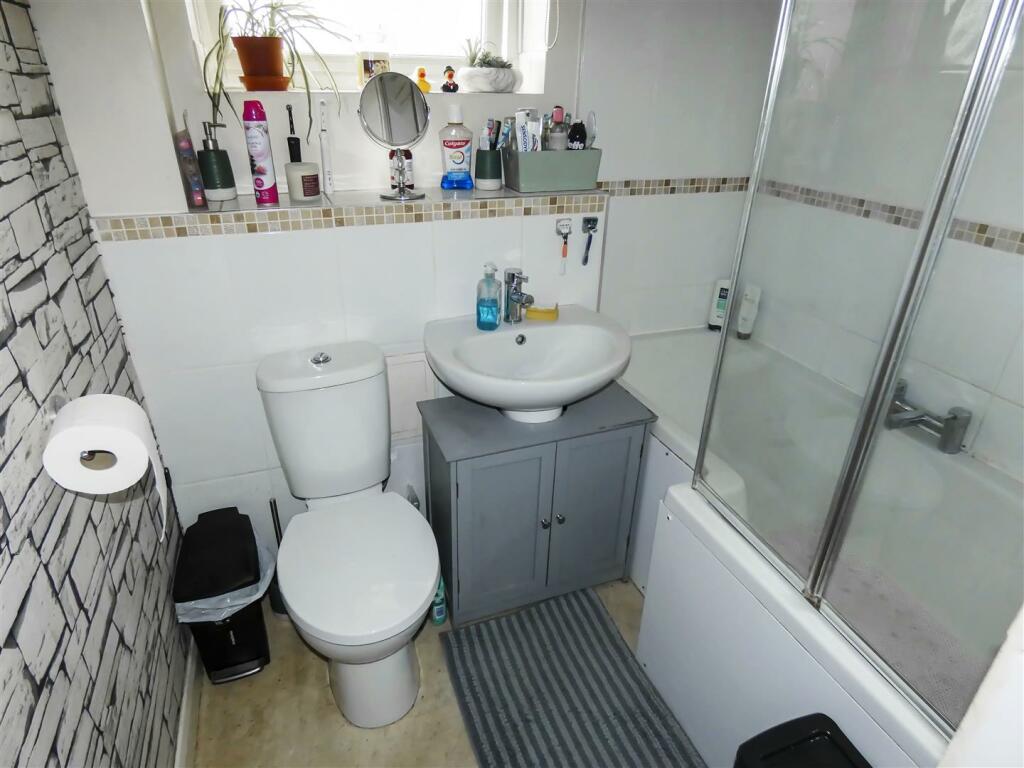 Additional image 5 of Whitecroft, Ash Lane, Rustington