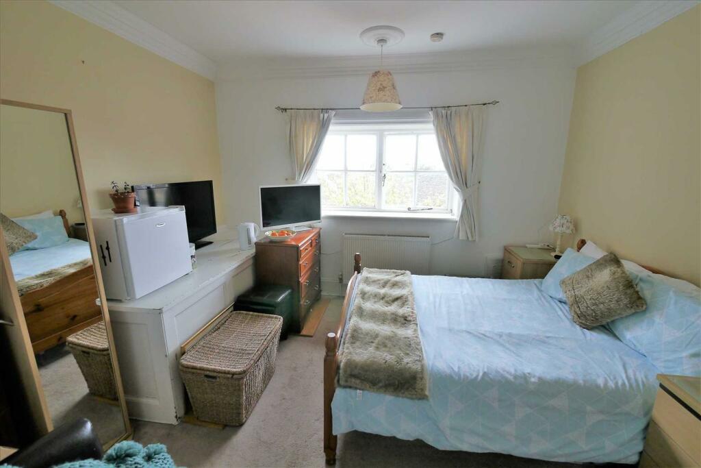 Additional image 2 of Knightscroft House, Sea Lane