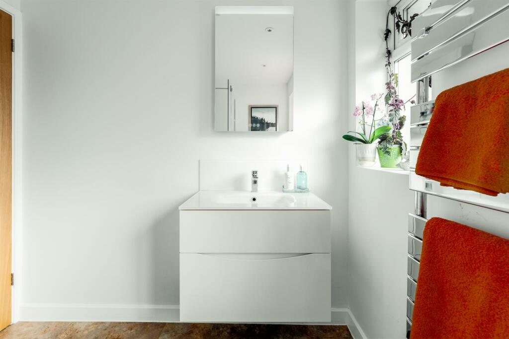 Additional image 15 of Clapham Close, Clapham Village