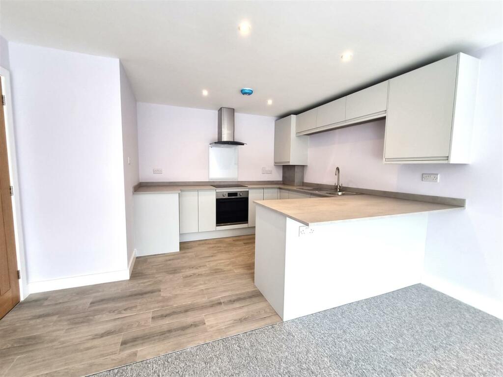 Additional image 20 of Eastfield Lane, Ringwood