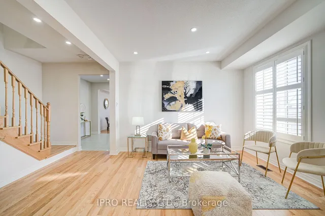 Additional image 5 of 566 Bessborough Dr