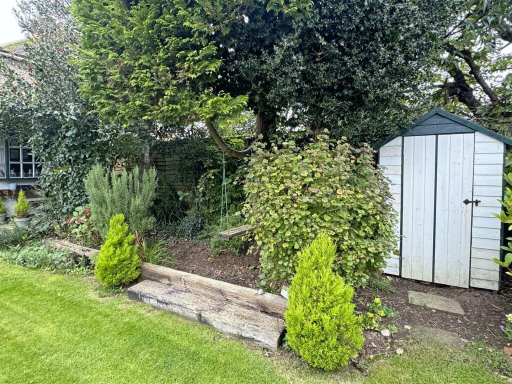 Additional image 18 of Meadow Way, Littlehampton