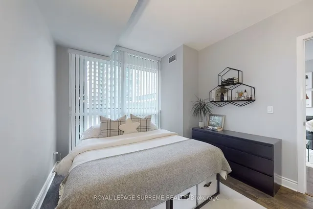 Additional image 19 of 215 Fort York Blvd Unit 314