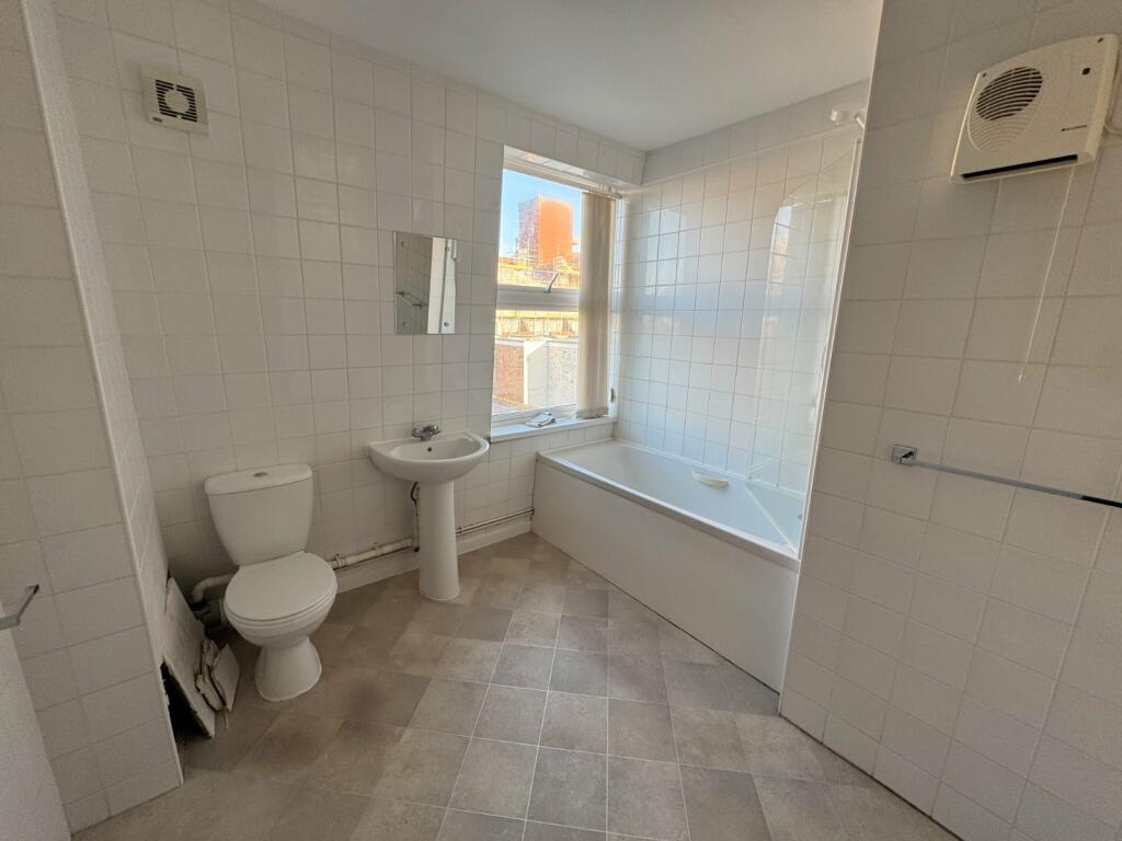 Additional image 7 of Flat 3, 4 Ann Street, Worthing, West Sussex, BN11