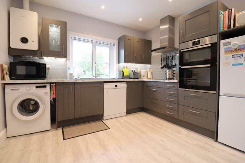 Additional image 13 of FIRST FLOOR APARTMENT WITH SEA GLIMPSES, A SHORT WALK FROM THE BEACH & TOWN CENTRE