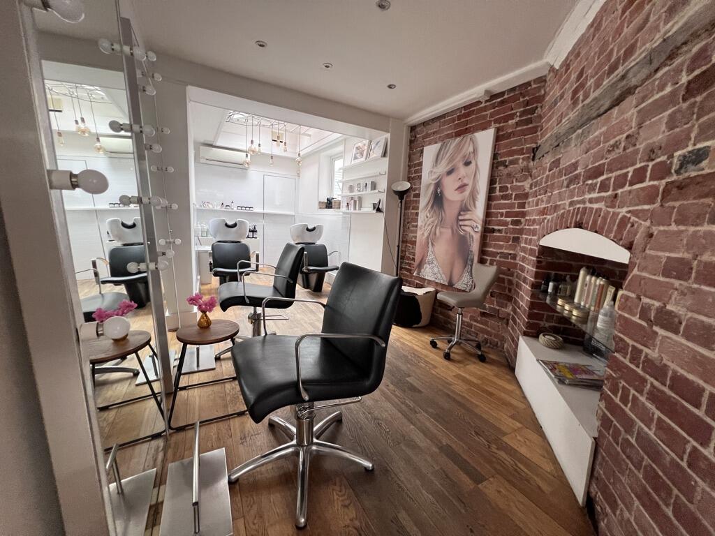 Additional image 6 of 37 High Street, Ringwood, Hampshire, BH24 1AD