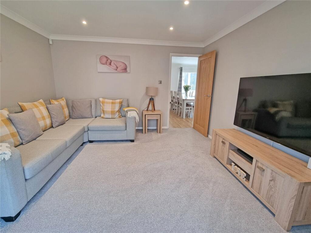 Additional image 2 of Hart Close, New Milton, Hampshire, BH25