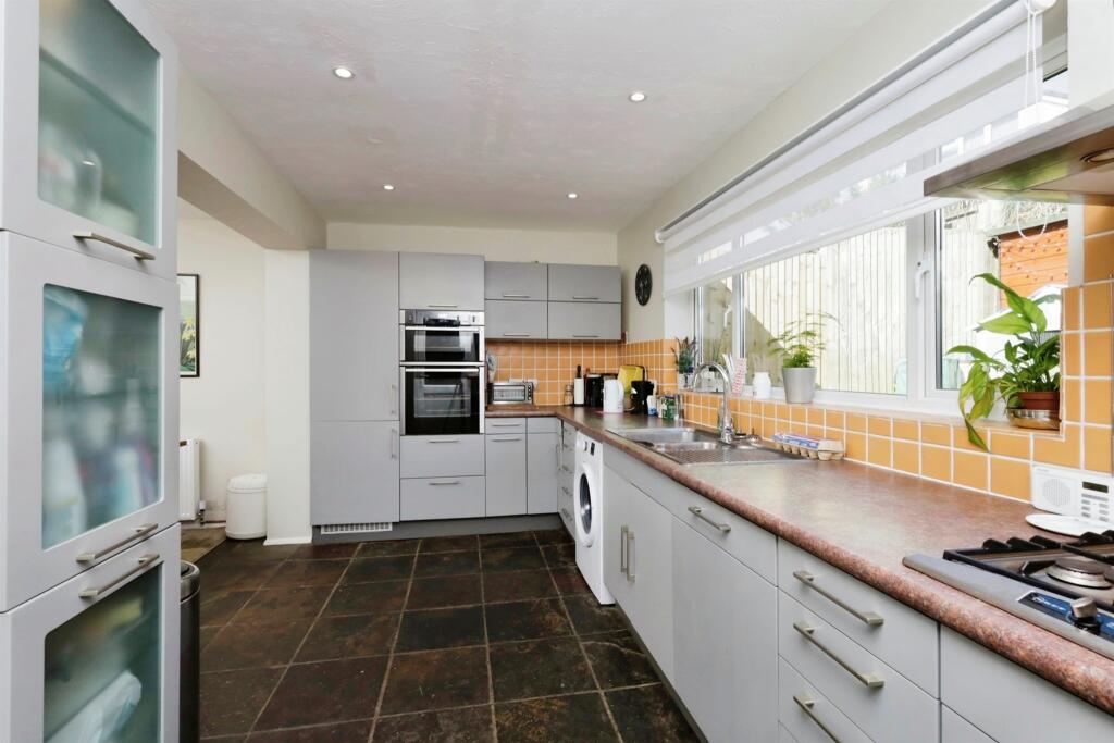 Additional image 11 of Buckle Close, Seaford