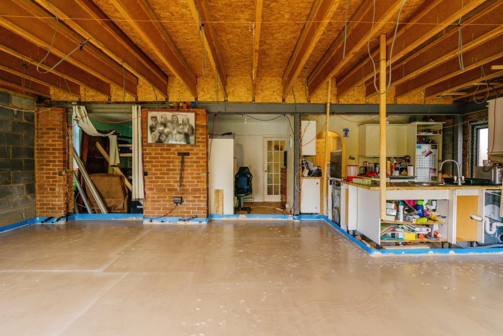 Additional image 3 of East Onslow Close, Worthing, BN12