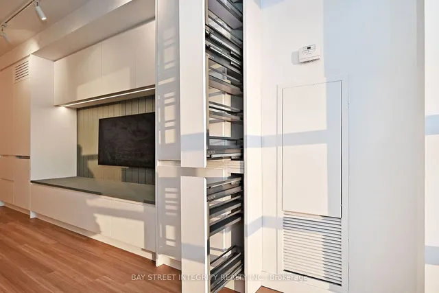 Additional image 18 of 22 Olive Ave Unit LPH01