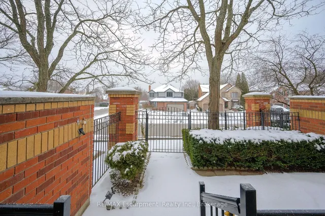 Additional image 25 of 1415 Hazelton Blvd Unit 33