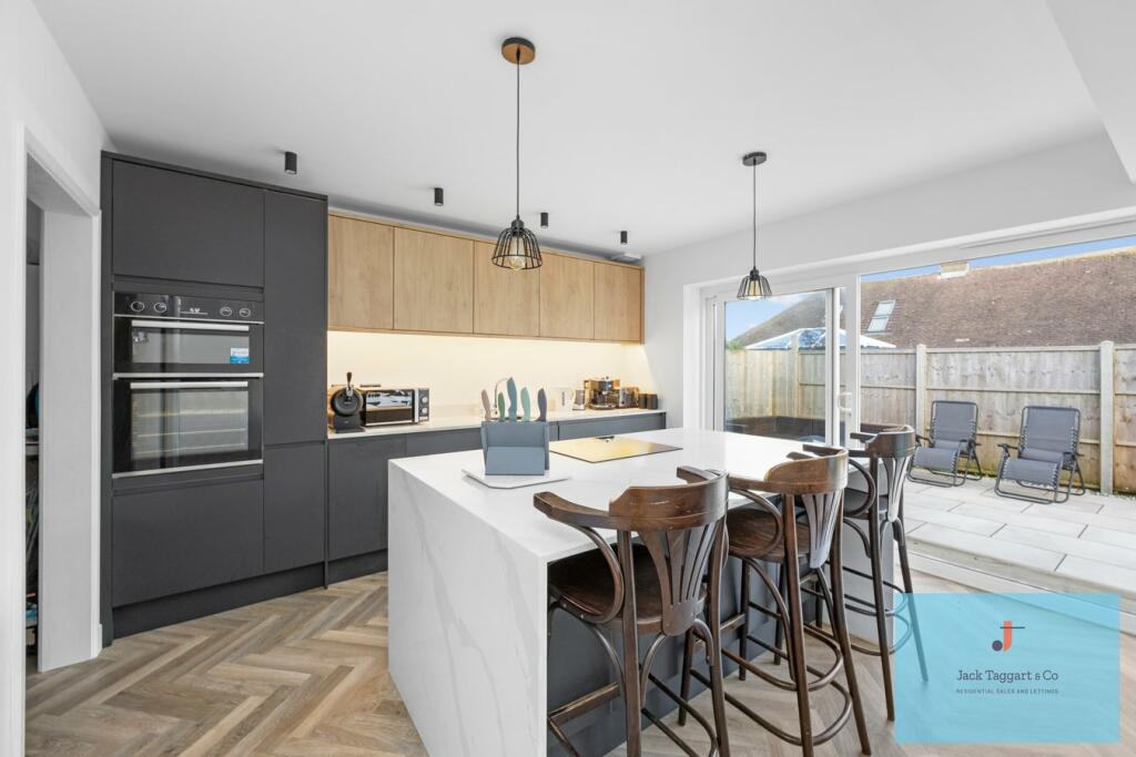 Additional image 19 of Hamilton Road, Lancing, BN15