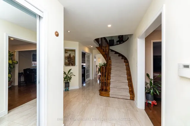 Additional image 7 of 39 Arborview Cres