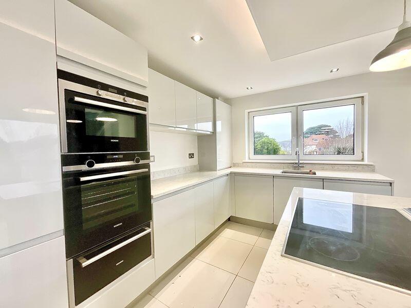 Additional image 4 of Boscombe Overcliff Drive, Bournemouth