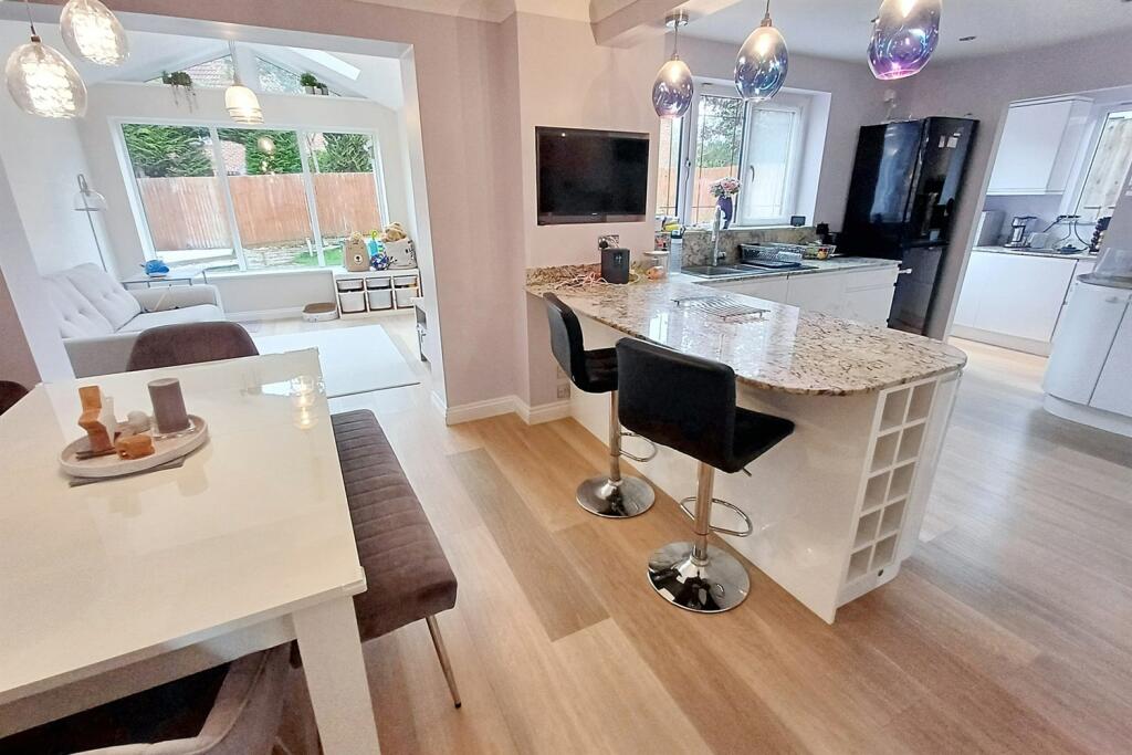 Additional image 7 of Verwood