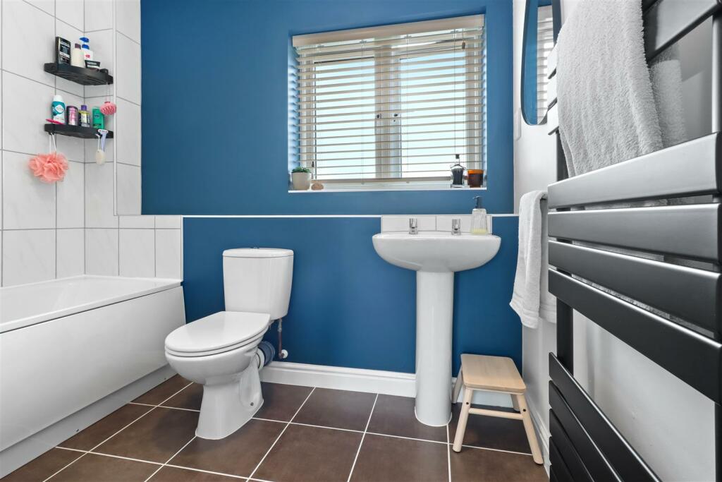 Additional image 31 of Kensington Way, Polegate