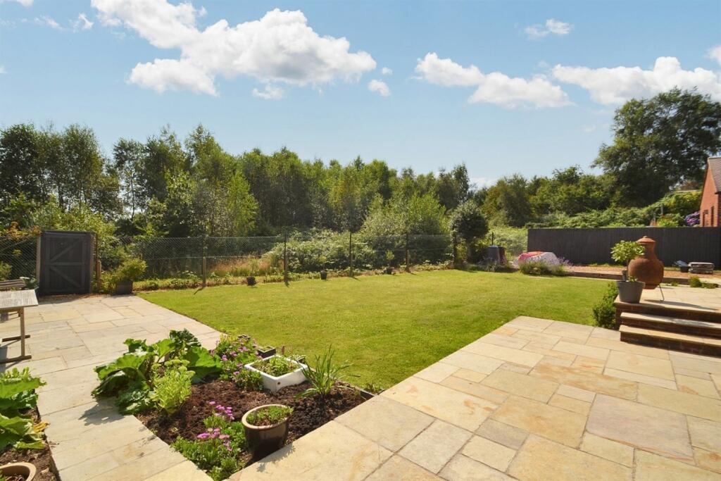 Additional image 22 of Broadstone