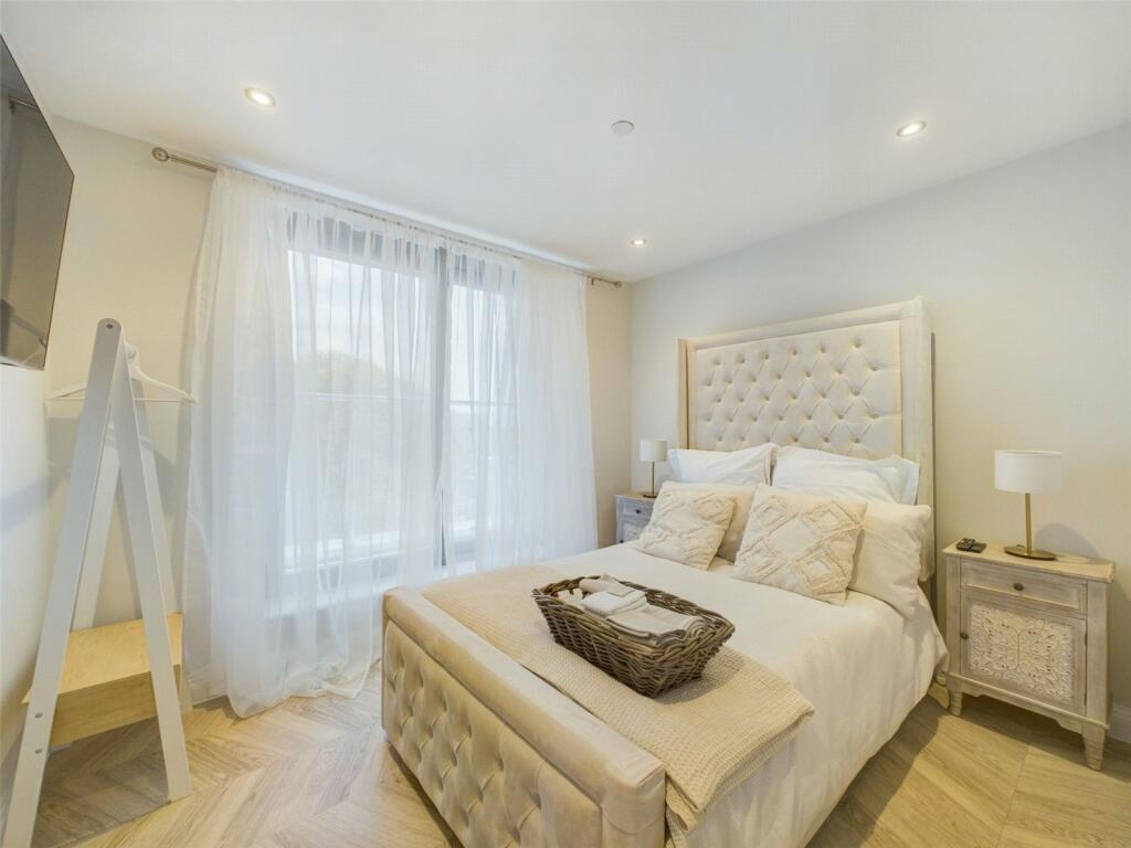 Additional image 7 of Somerford Road, Christchurch, Dorset, BH23