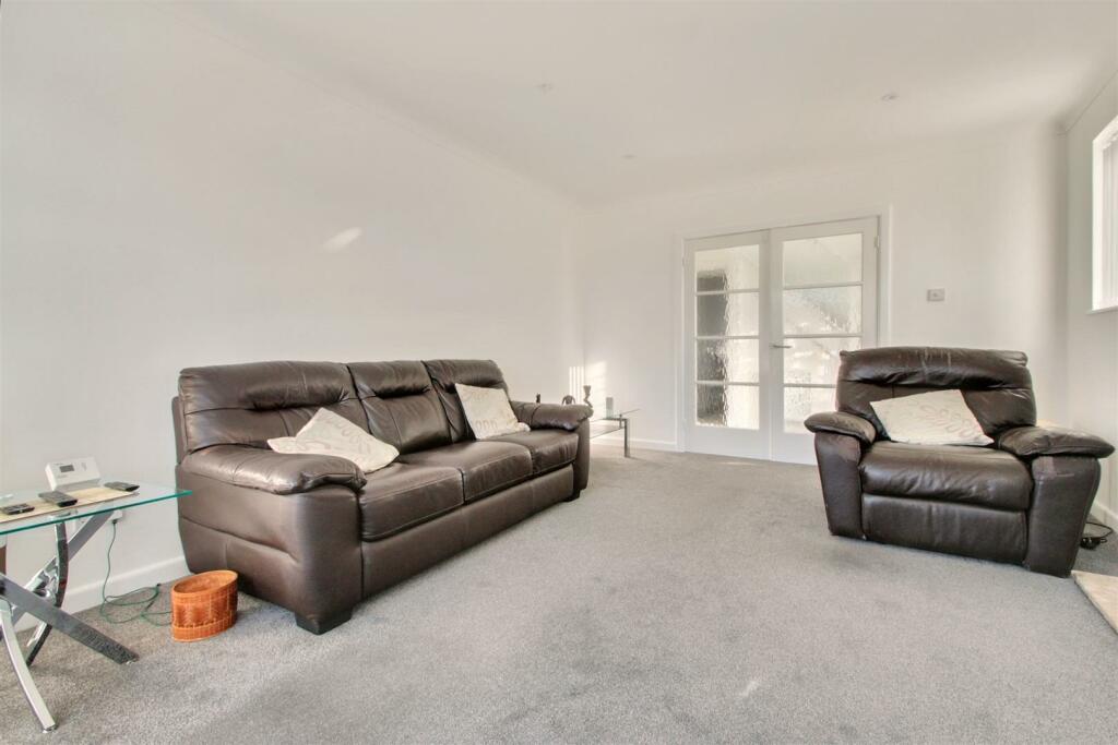 Additional image 15 of Glynde Avenue, Goring-By-Sea, Worthing