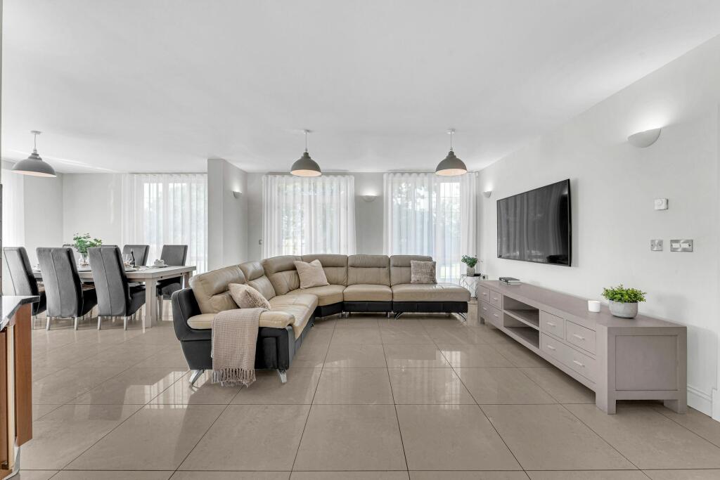 Additional image 19 of Dobb Brow Road, Westhoughton BL5 2AZ – Exceptional 7,806 sq ft Luxury Home on Expansive Grounds