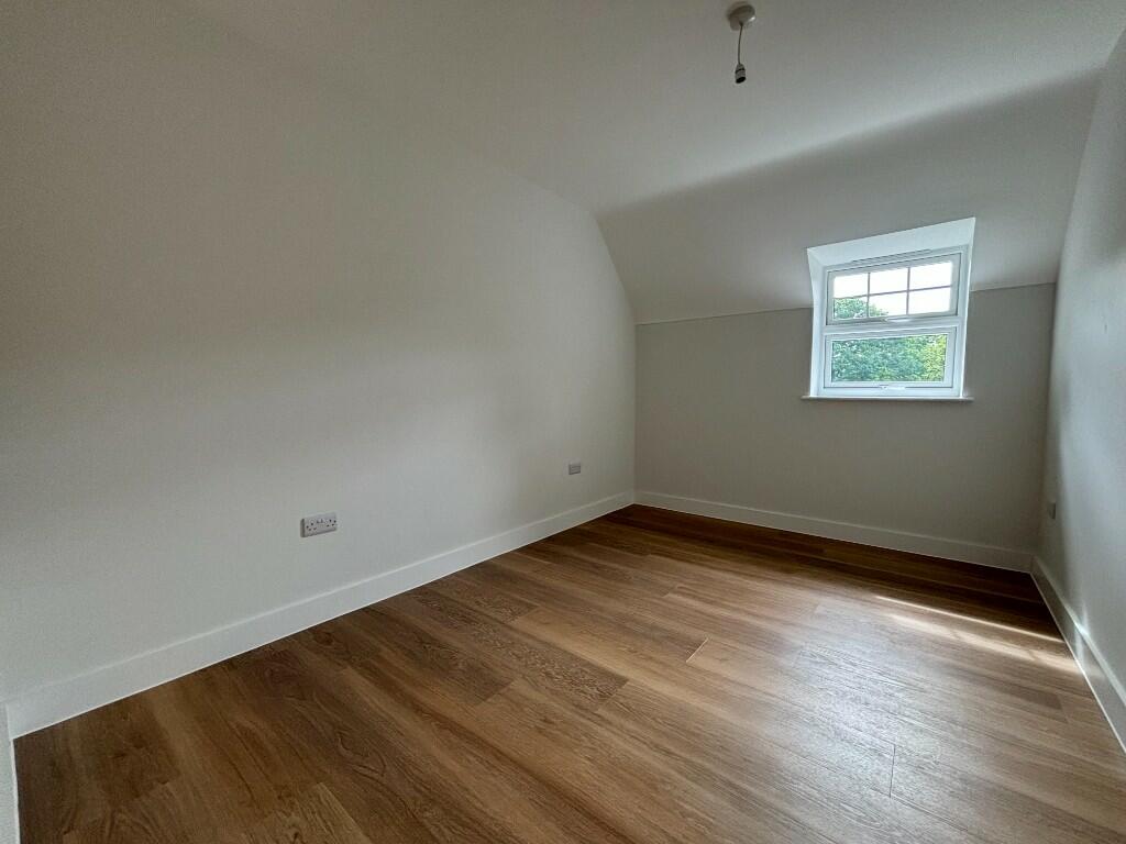 Additional image 10 of BH18 WOODLAND VIEW, Central Broadstone