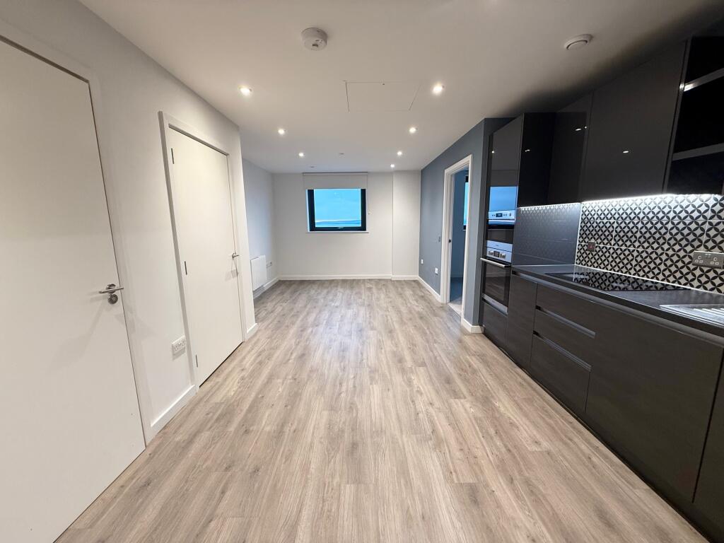 Additional image 14 of The Helm, Holdenhurst Road